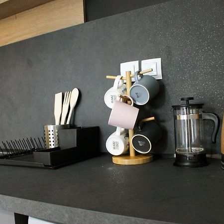 Homel Rocks -Elegant Apt 2Bd -Amazing Garden View كالامباكا المظهر الخارجي الصورة